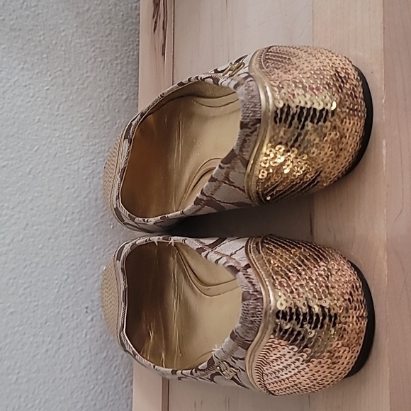 🌻 COACH SHINE SIGNATURE LOGO FLATS. - Picture 11 of 13